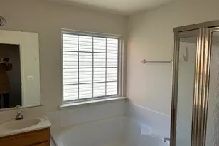 6821 Hollow Glen Ct, Gainesville, VA 20155 - Photo 13