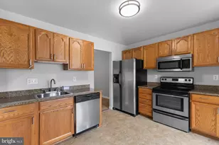 2813 Cambridge Dr, Woodbridge, VA 22192 - Photo 5