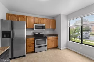 2813 Cambridge Dr, Woodbridge, VA 22192 - Photo 7