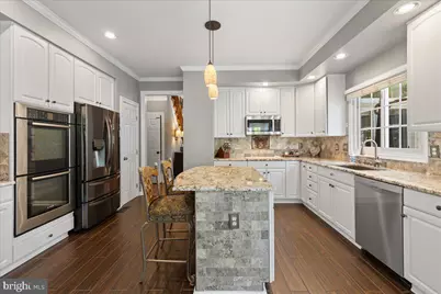 7726 Virginia Oaks Drive, Gainesville, VA 20155 - Photo 17