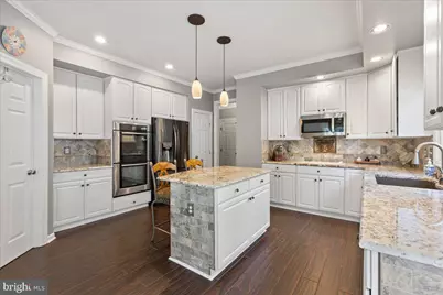 7726 Virginia Oaks Drive, Gainesville, VA 20155 - Photo 15
