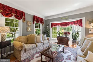7726 Virginia Oaks Dr, Gainesville, VA 20155 - Photo 5