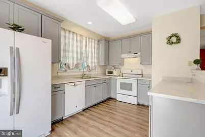 13521 Wansteadt Place, Bristow, VA 20136 - Photo 7