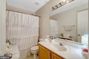 13521 Wansteadt Pl, Bristow, VA 20136 - Photo 17