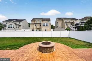 15198 Jennerette Ln, Woodbridge, VA 22193 - Photo 13