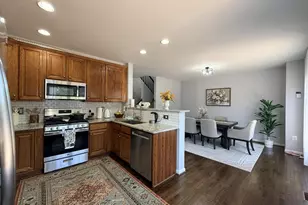 4256 Hudson River Ct, Dumfries, VA 22025 - Photo 11