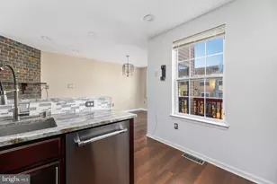 3343 Cape May Ct, Dumfries, VA 22026 - Photo 19