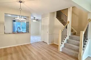 3451 Caledonia Cir, Woodbridge, VA 22192 - Photo 7