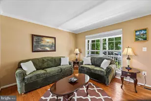 5722 Rhode Island Dr, Woodbridge, VA 22193 - Photo 9
