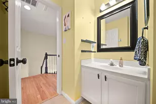 9009 Paddington Ct, Bristow, VA 20136 - Photo 49