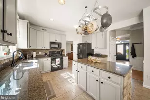 9009 Paddington Ct, Bristow, VA 20136 - Photo 3