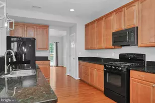 2548 Port Potomac Ave, Woodbridge, VA 22191 - Photo 11