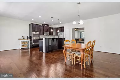 7504 Brunson Circle, Gainesville, VA 20155 - Photo 17