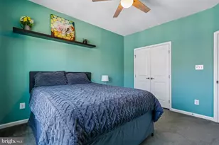7504 Brunson Cir, Gainesville, VA 20155 - Photo 33