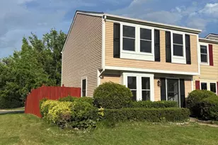 4672 Whitaker Pl, Woodbridge, VA 22193 - Photo 1