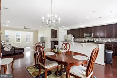 7931 Crescent Park Drive, Gainesville, VA 20155 - Photo 17