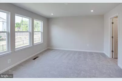 18297 Summit Pointe Drive, Triangle, VA 22172 - Photo 19