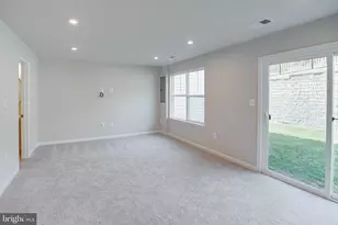 18297 Summit Pointe Dr, Triangle, VA 22172 - Photo 37