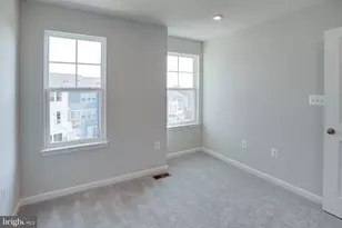 18297 Summit Pointe Dr, Triangle, VA 22172 - Photo 33