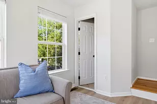 7011 Village Stream Pl, Gainesville, VA 20155 - Photo 19