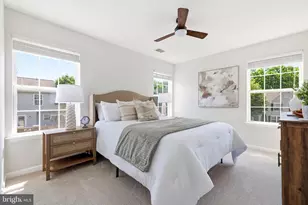 7011 Village Stream Pl, Gainesville, VA 20155 - Photo 25