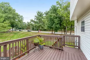 2902 Madeira Ct, Woodbridge, VA 22192 - Photo 29