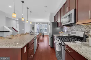 8128 Honey Bee Way, Manassas, VA 20111 - Photo 17