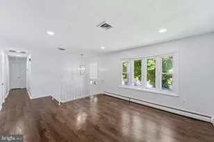 14209 Essex Dr, Woodbridge, VA 22191 - Photo 9