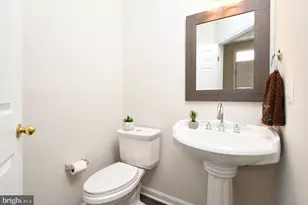 3802 Koval Ln, Woodbridge, VA 22192 - Photo 3