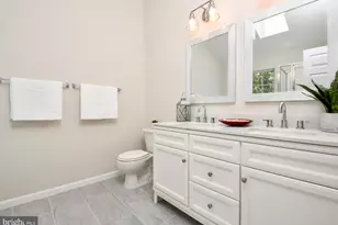 3802 Koval Ln, Woodbridge, VA 22192 - Photo 13