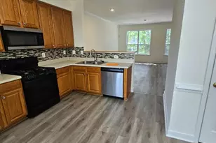 13036 Taxi Dr, Woodbridge, VA 22193 - Photo 15