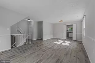 11323 Cromwell Ct, Woodbridge, VA 22192 - Photo 9