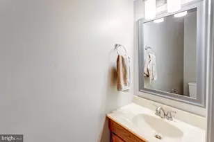 15242 Streamside Ct, Dumfries, VA 22025 - Photo 19