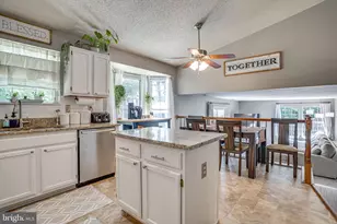 3484 Lacrosse Ct, Woodbridge, VA 22193 - Photo 9