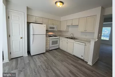 17453 Kagera Drive, Dumfries, VA 22025 - Photo 5