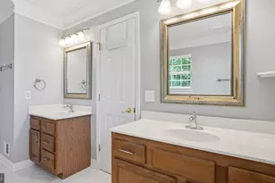 5717 Rhode Island Dr, Woodbridge, VA 22193 - Photo 19