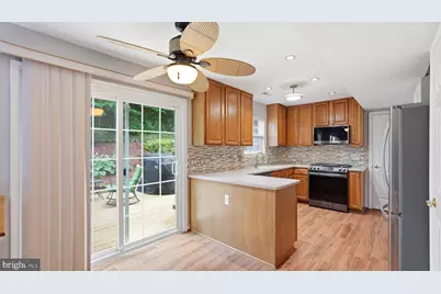 5717 Rhode Island Drive, Woodbridge, VA 22193 - Photo 7