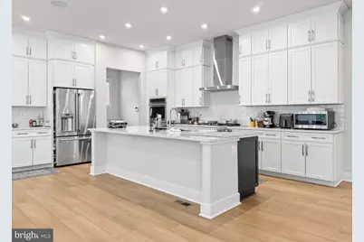 8642 Sycamore Way, Manassas, VA 20112 - Photo 7