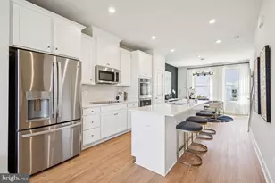 3742 District Dr, Woodbridge, VA 22193 - Photo 5