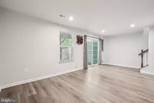 4502 Dl Crk Wy, Woodbridge, VA 22193 - Photo 5