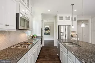 17136 Gullwing Dr, Dumfries, VA 22026 - Photo 13