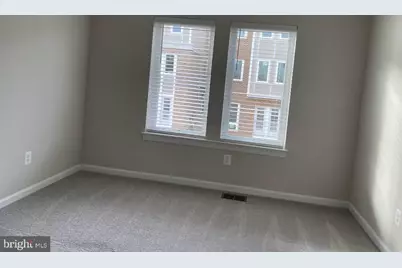 1320 Rail Stop Dr, Woodbridge, VA 22191 - Photo 17