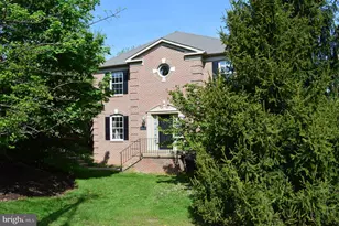 16853 Capon Tree Ln, Woodbridge, VA 22191 - Photo 3