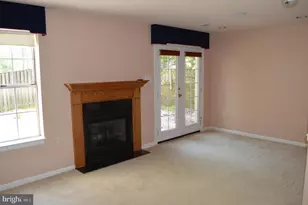 16853 Capon Tree Ln, Woodbridge, VA 22191 - Photo 23