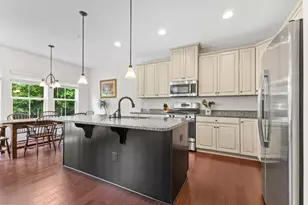 2629 Crossvine Dr, Dumfries, VA 22026 - Photo 3
