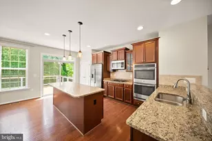 1431 Occoquan Heights Ct, Occoquan, VA 22125 - Photo 5