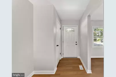 14843 Emberdale Drive, Woodbridge, VA 22193 - Photo 3