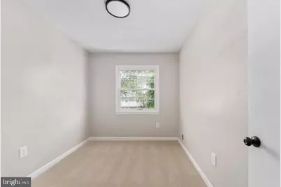 14843 Emberdale Drive, Woodbridge, VA 22193 - Photo 17
