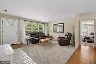 14376 Pine Ln, Woodbridge, VA 22191 - Photo 3