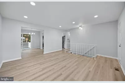 13907 Lynhurst Drive, Woodbridge, VA 22193 - Photo 9